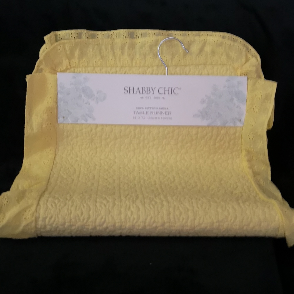 Brand New with Tags Shabby Chic Table Runner Quilted Yellow Daisy w Ruffle Edge